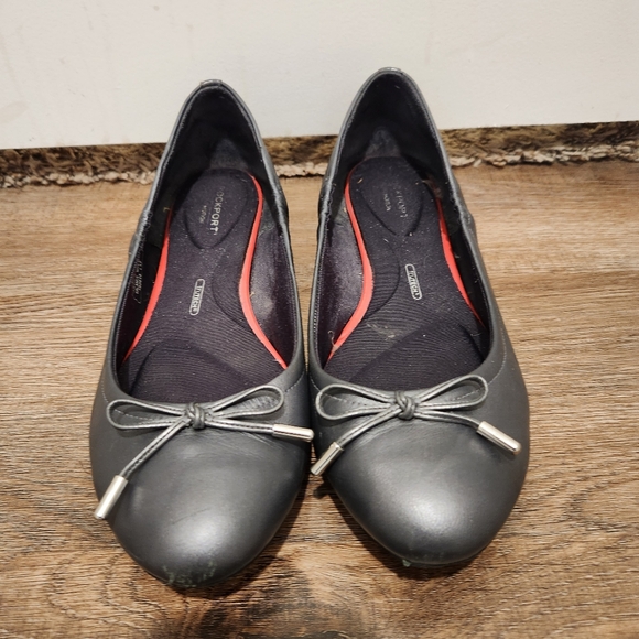 Rockport Size 9.5 Grey Flats - Picture 2 of 8